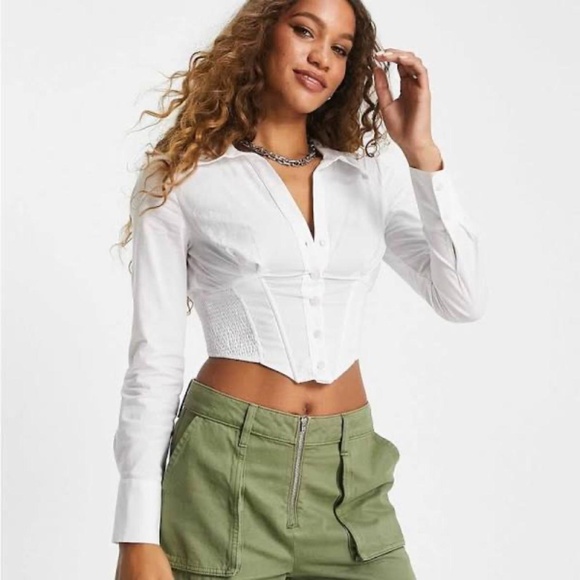 Bershka Tops - ✰bershka cropped corset style top✰